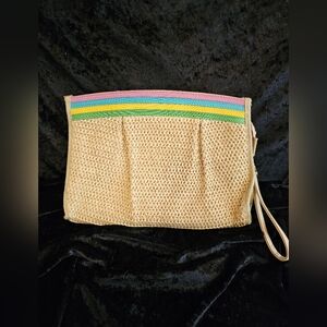 Vintage LIKE NEW Woven Carpet Bag Of America Clutch-Wristlet